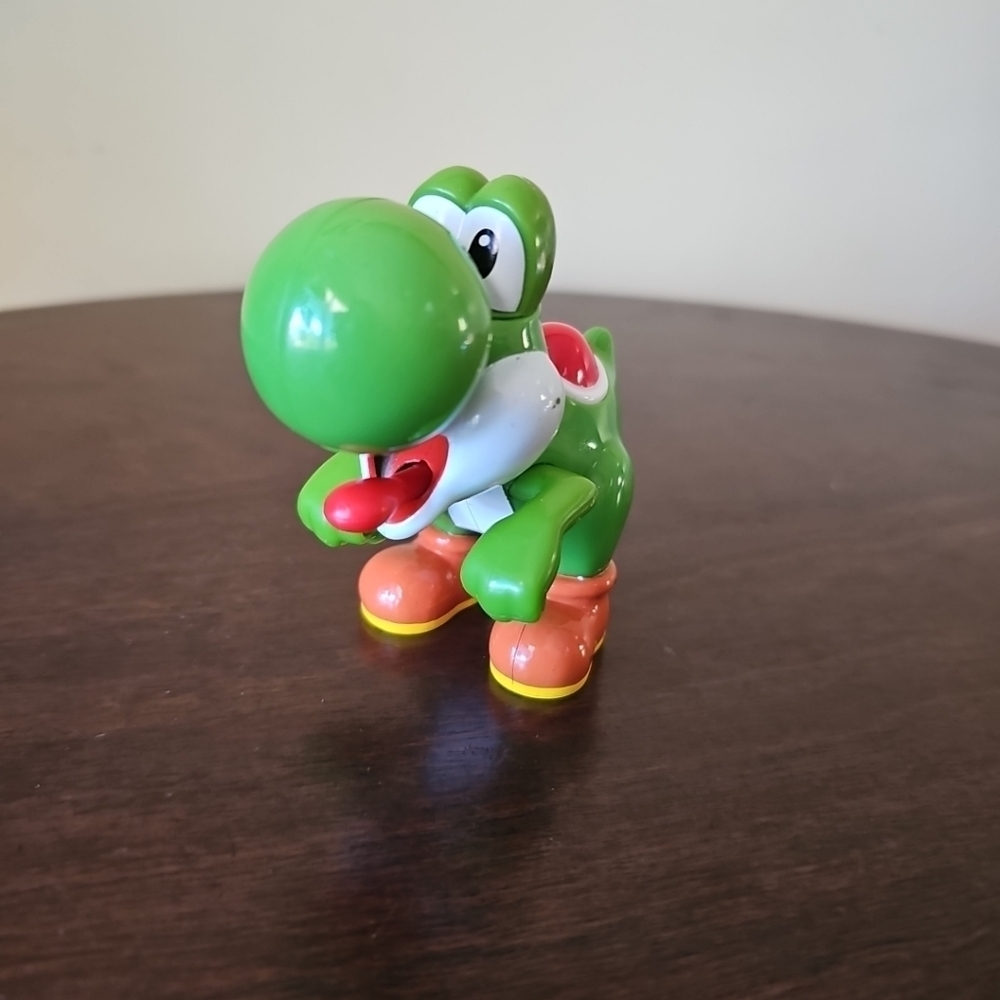 Super Mario Bros. Characters‎ Yoshi Figure  Nintendo From JAPAN  3.5" in